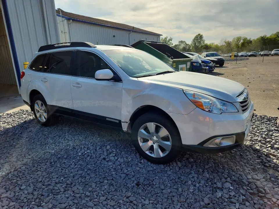 2011 SUBARU OUTBACK 3.6R LIMITED  