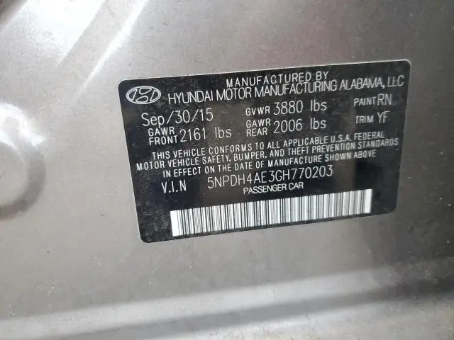 2016 HYUNDAI ELANTRA SE  