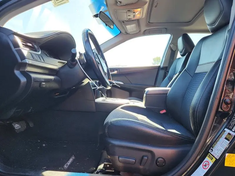 2012 TOYOTA CAMRY SE  