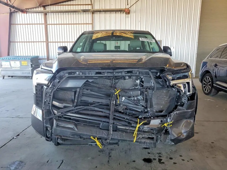 2024 TOYOTA TUNDRA CREWMAX SR5  