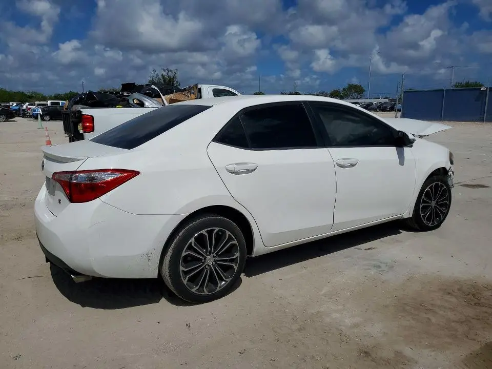 2015 TOYOTA COROLLA S PLUS  