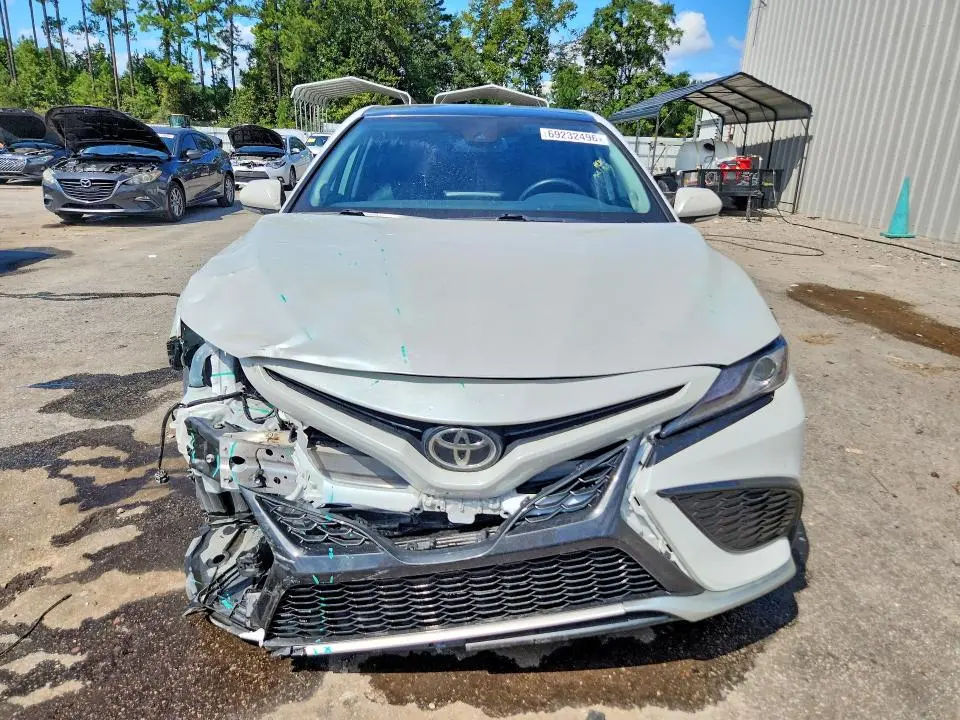2021 TOYOTA CAMRY XSE  