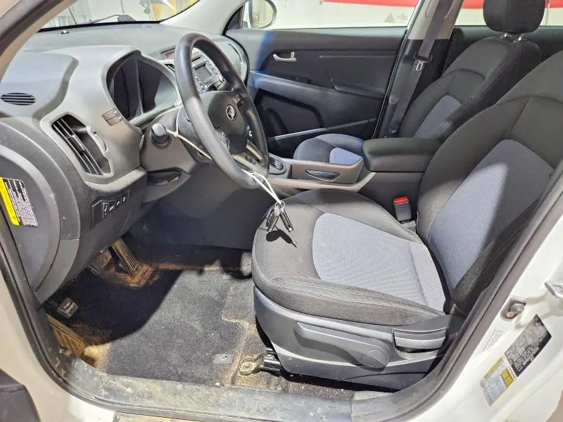 2016 KIA SPORTAGE LX  