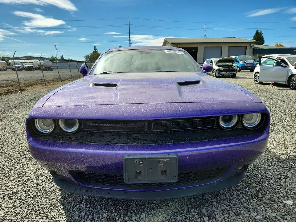 2018 DODGE CHALLENGER SXT  