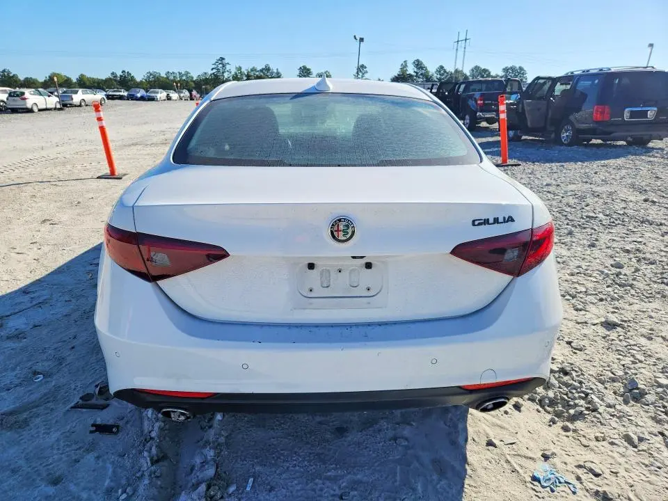 2021 ALFA ROMEO GIULIA SPORT  