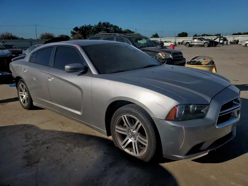 2014 DODGE CHARGER SE  