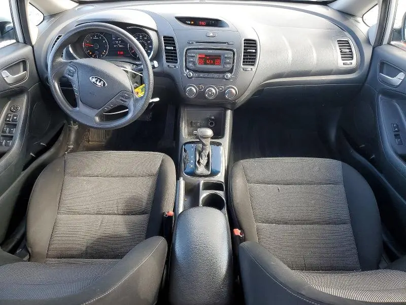 2017 KIA FORTE LX  