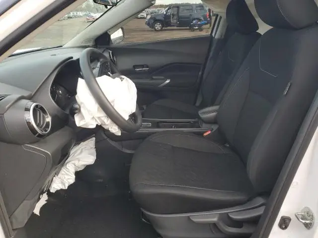 2021 NISSAN KICKS SV  