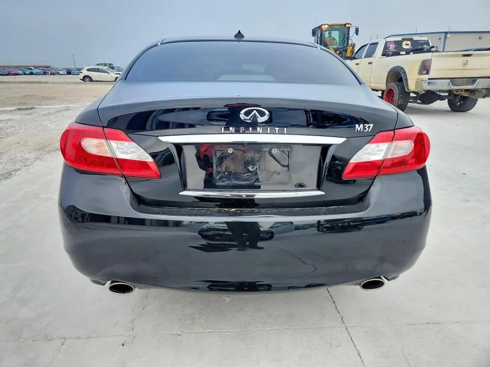 2012 INFINITI M37 BASE  