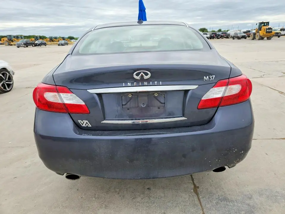 2011 INFINITI M37 BASE  