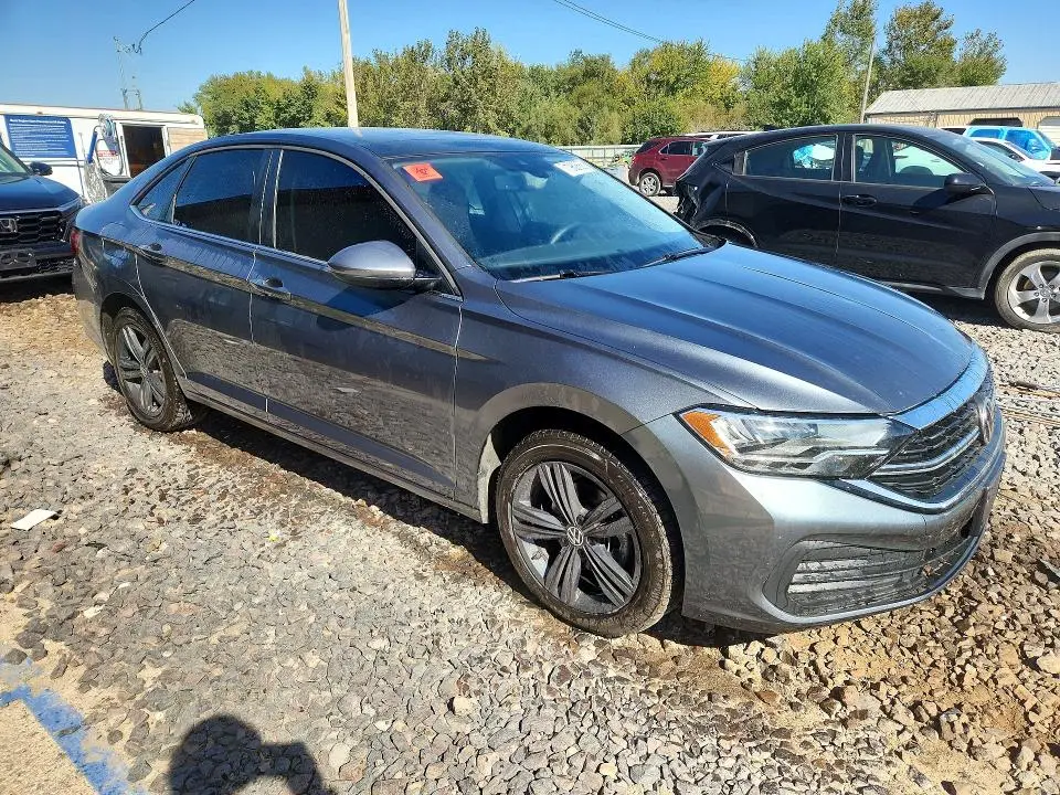 2022 VOLKSWAGEN JETTA SE  
