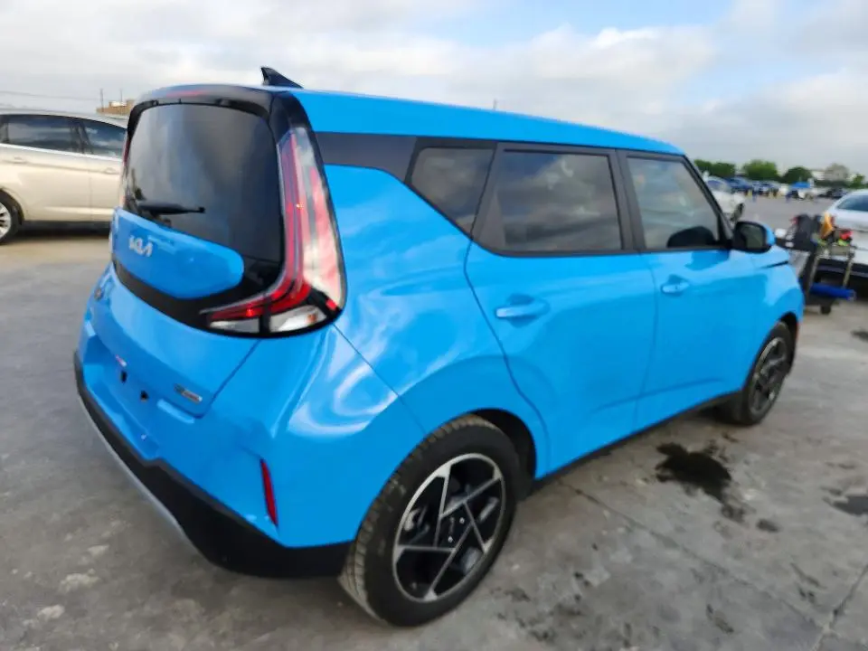 2024 KIA SOUL EX  