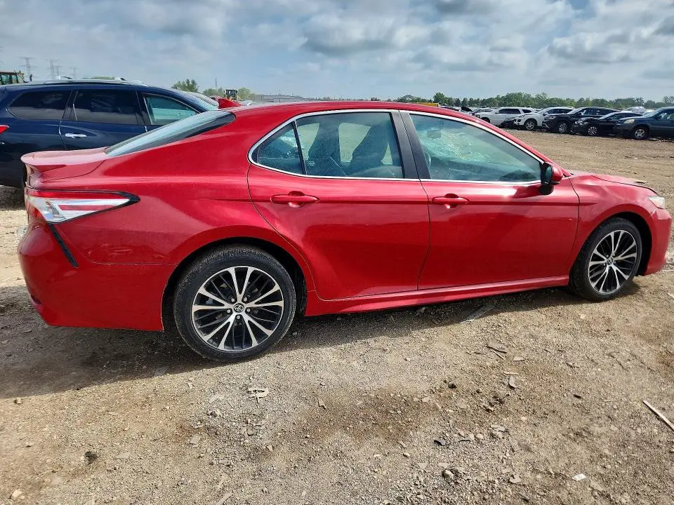 2020 TOYOTA CAMRY SE  