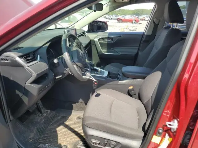2019 TOYOTA RAV4 XLE  
