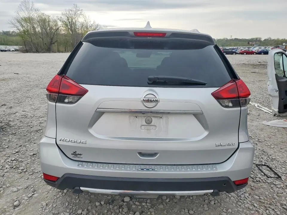 2018 NISSAN ROGUE SL  