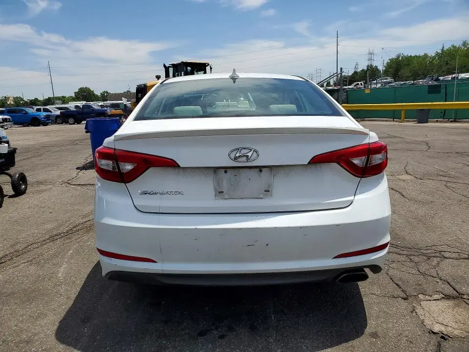 2015 HYUNDAI SONATA SE  