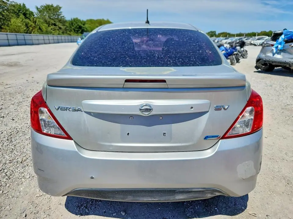 2015 NISSAN VERSA 1.6 SV  
