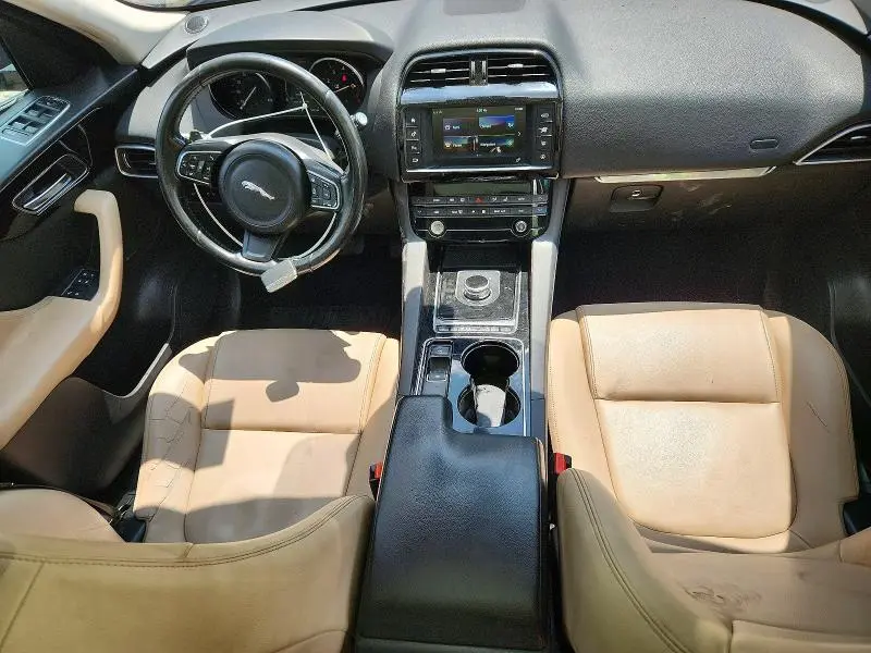 2017 JAGUAR F-PACE PREMIUM  
