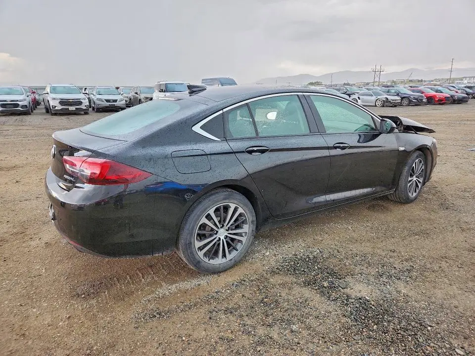 2018 BUICK REGAL ESSENCE  