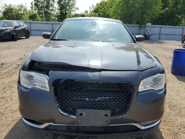2016 CHRYSLER 300 LIMITED  