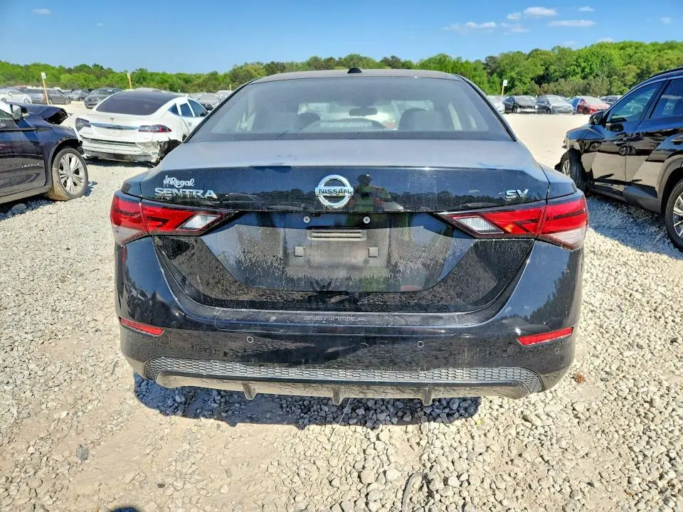 2023 NISSAN SENTRA SV  