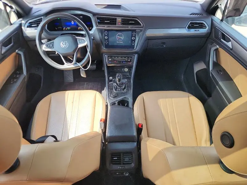 2022 VOLKSWAGEN TIGUAN SE  
