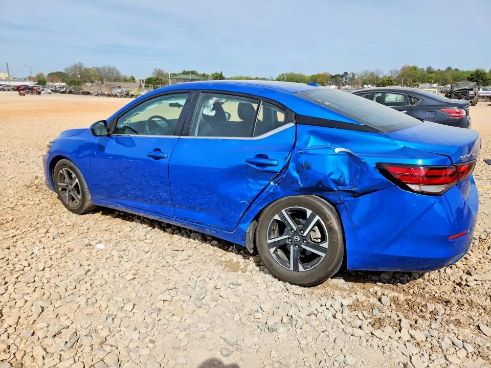 2024 NISSAN SENTRA SV  