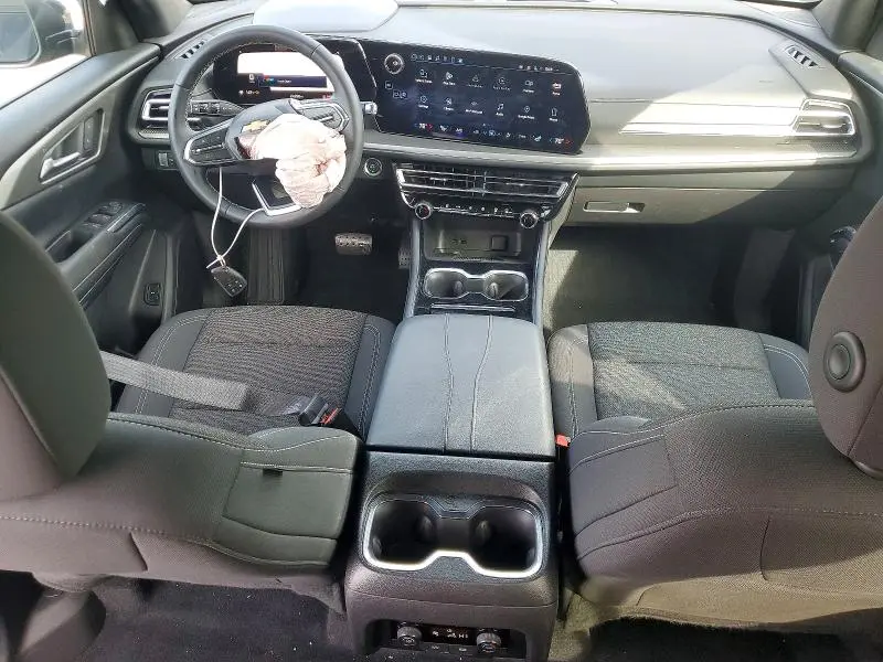 2024 CHEVROLET TRAVERSE LT  