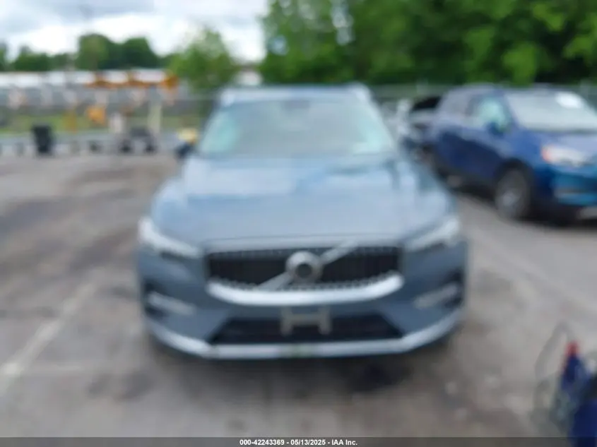 2022 VOLVO XC60 B6 INSCRIPTION