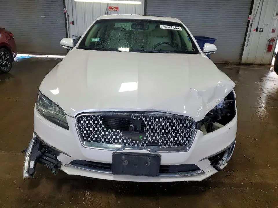 2017 LINCOLN MKZ RESERVE  