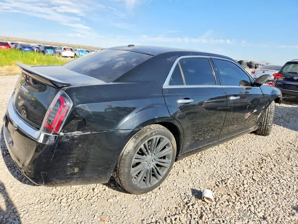 2011 CHRYSLER 300C   