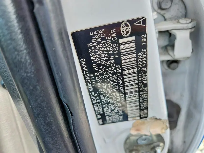 2017 TOYOTA YARIS 5-DOOR L FLEET  