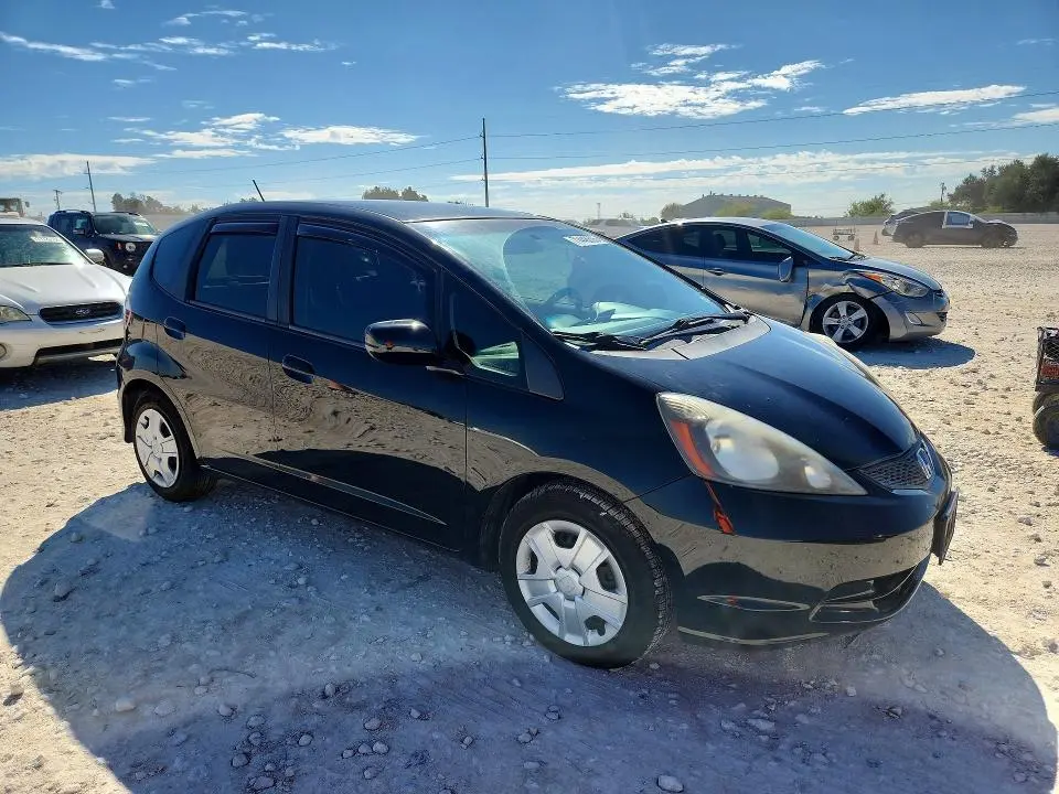 2012 HONDA FIT   