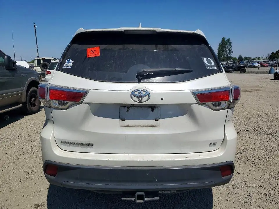 2015 TOYOTA HIGHLANDER LE PLUS  