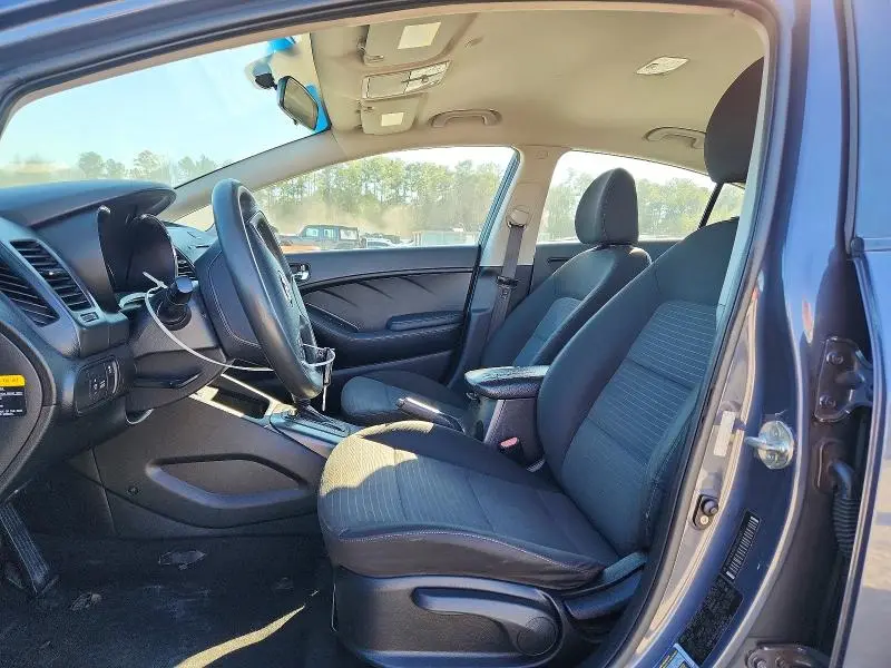 2015 KIA FORTE LX  