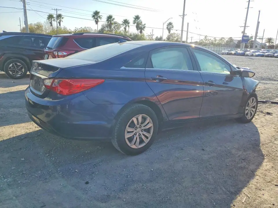 2012 HYUNDAI SONATA GLS  