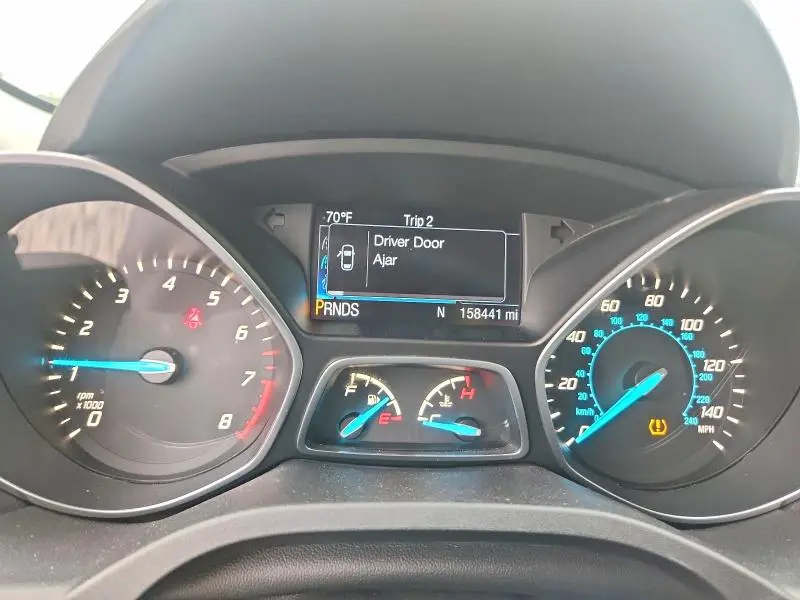 2016 FORD ESCAPE SE  