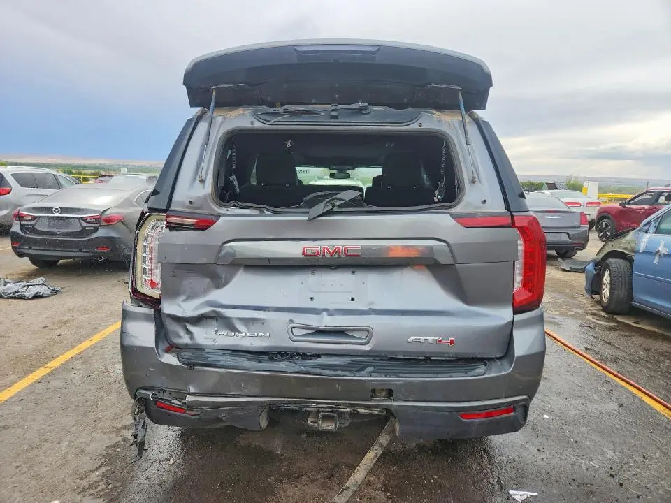 2021 GMC YUKON XL K1500 AT4  