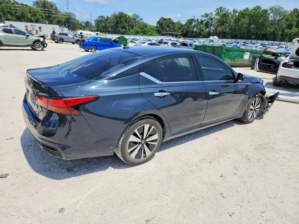 2020 NISSAN ALTIMA SL  