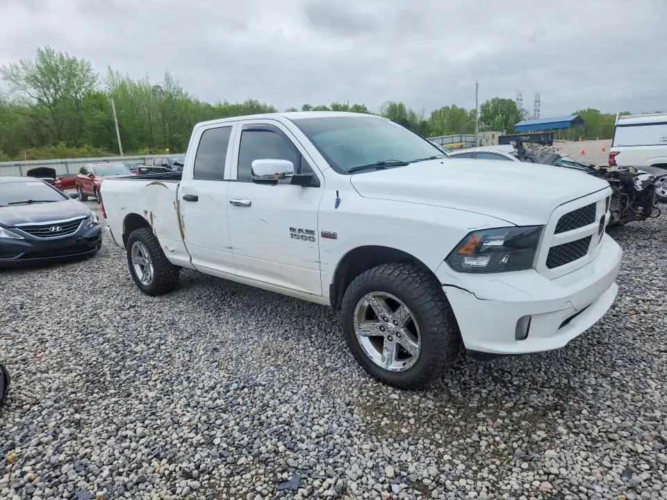 2014 RAM 1500 ST  