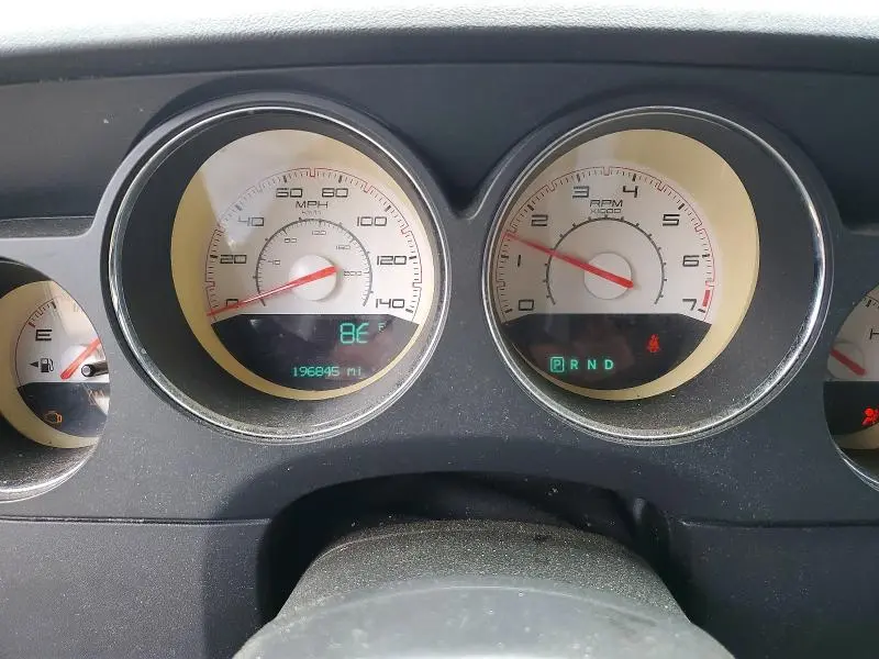 2013 DODGE CHALLENGER SXT  