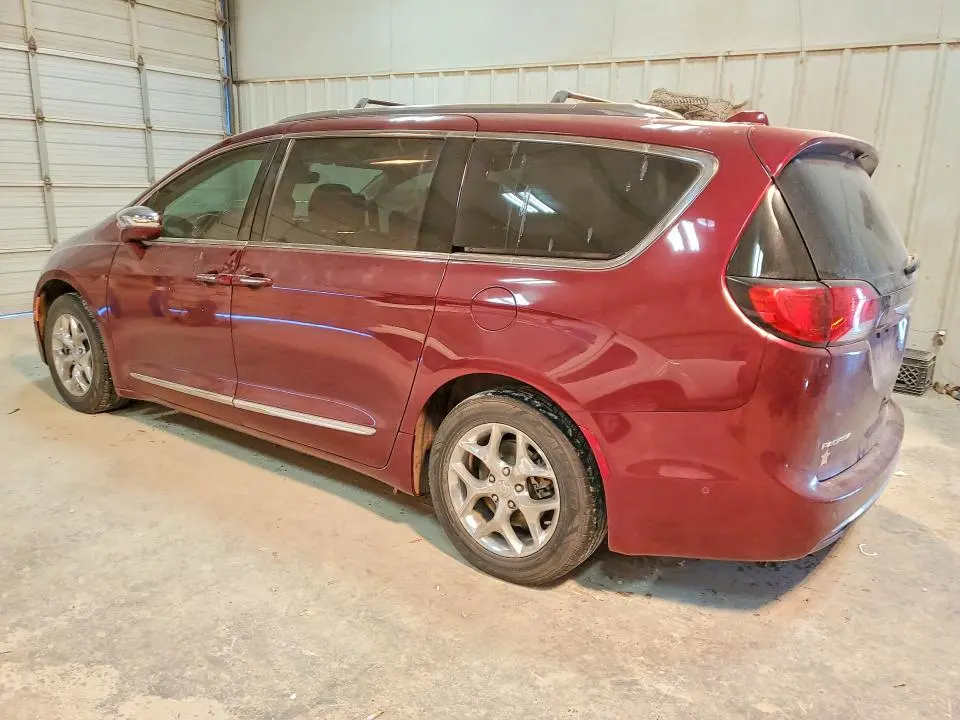 2017 CHRYSLER PACIFICA LIMITED  