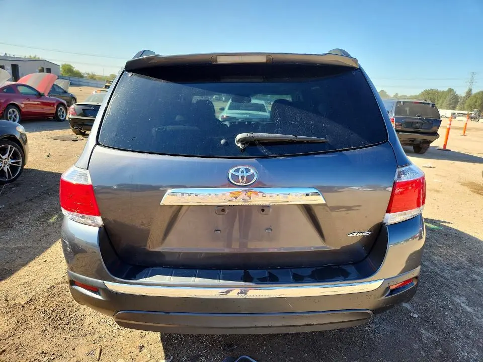 2012 TOYOTA HIGHLANDER LIMITED  