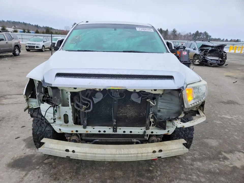 2014 TOYOTA TUNDRA CREWMAX SR5  