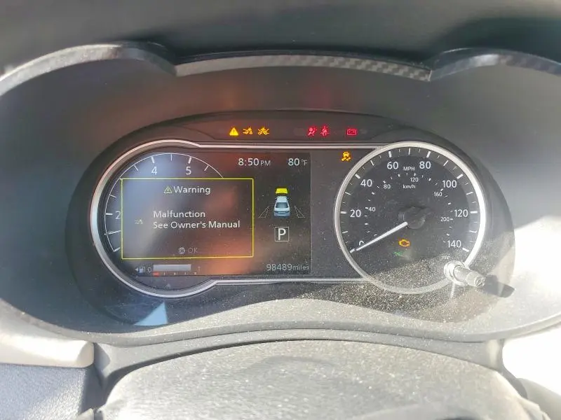 2020 NISSAN VERSA SV  