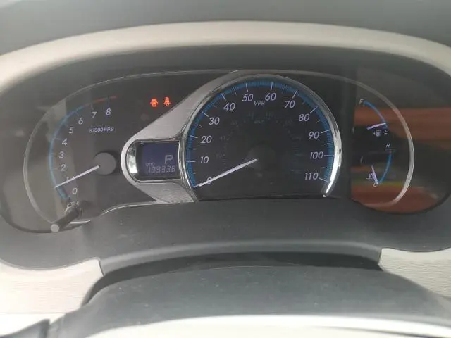 2013 TOYOTA SIENNA XLE  