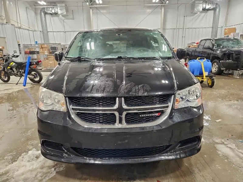 2013 DODGE GRAND CARAVAN SE  