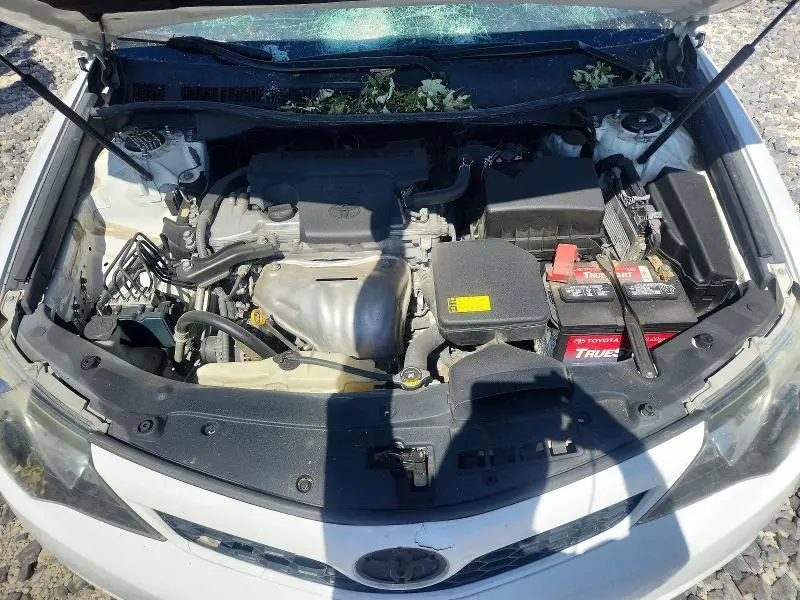 2012 TOYOTA CAMRY SE  