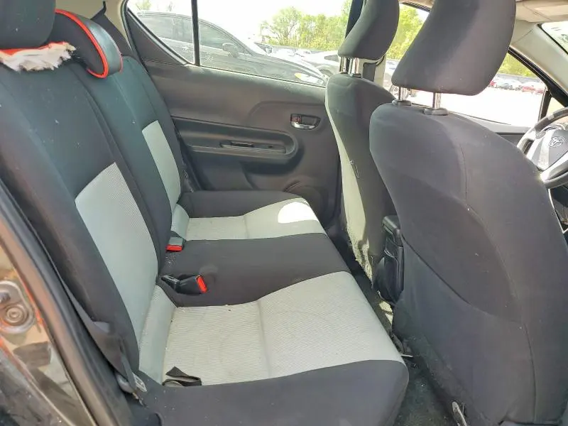2017 TOYOTA PRIUS C TWO  