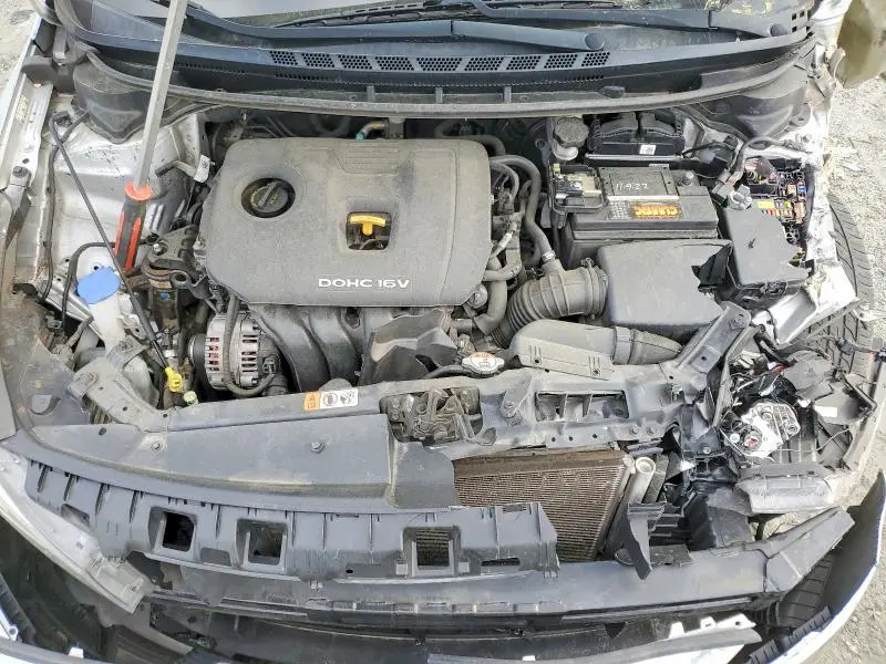 2017 KIA FORTE LX  